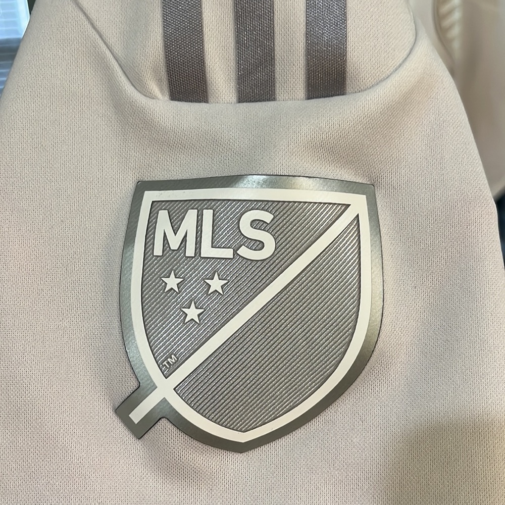 Authentic Sporting Kc Third Kit With Nemeth On Ba… - image 3